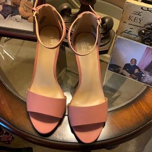 Dusty pink strapped heels in size 8.